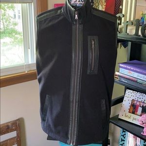 Men’s INC black zippered vest. Medium.